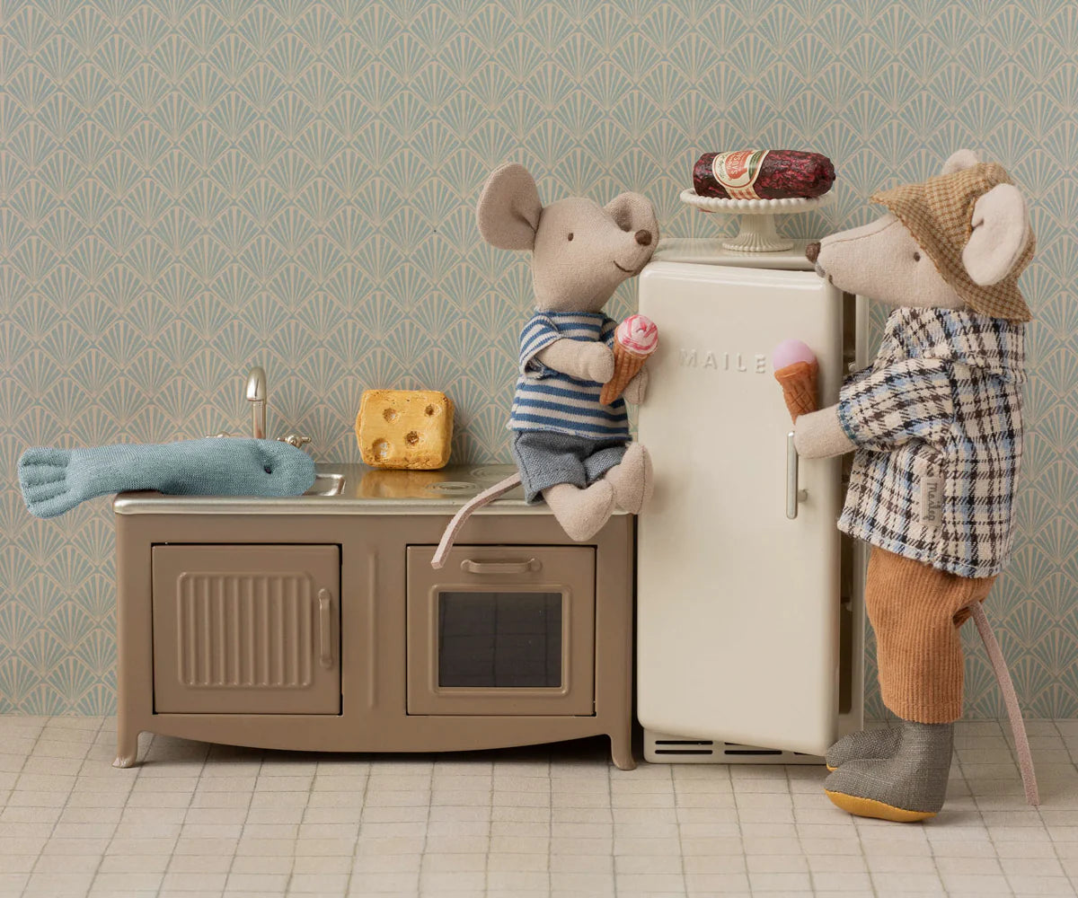 Maileg Metal Mouse Fridge | Off-White