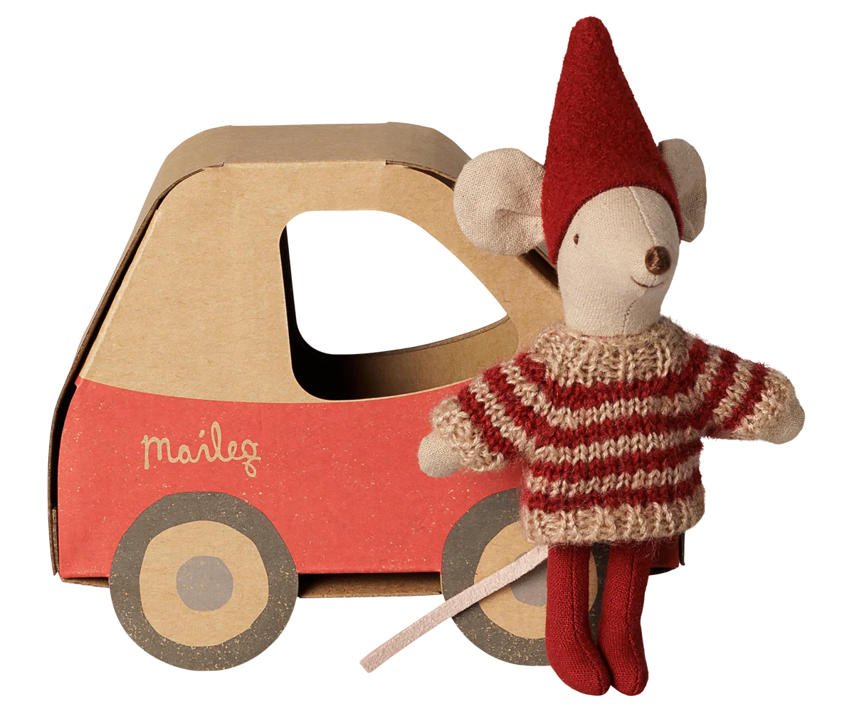 PRE-ORDER Maileg Christmas Mouse | Little Sister in Car