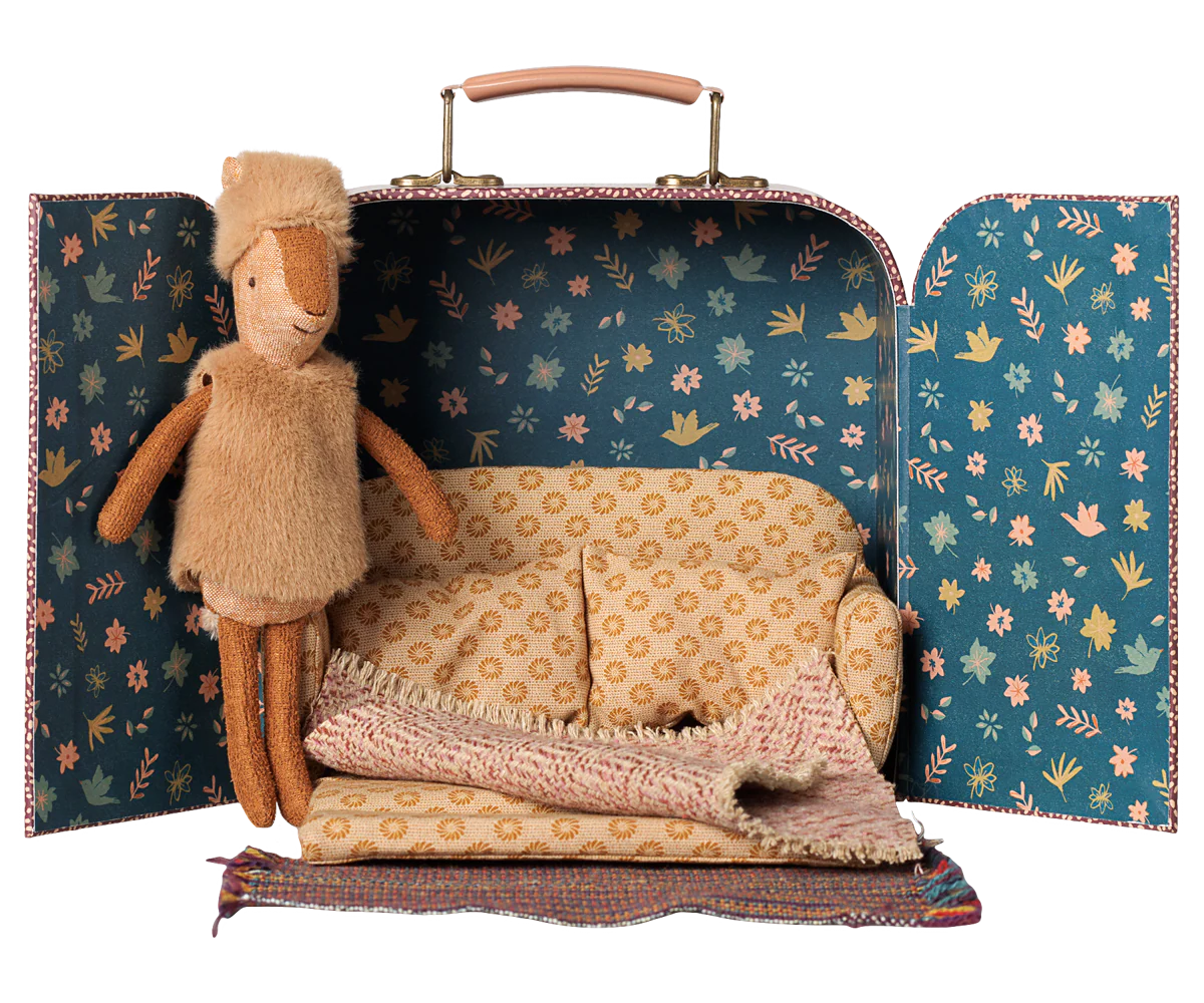 PRE-ORDER Maileg Reindeer in Suitcase | Little Sister