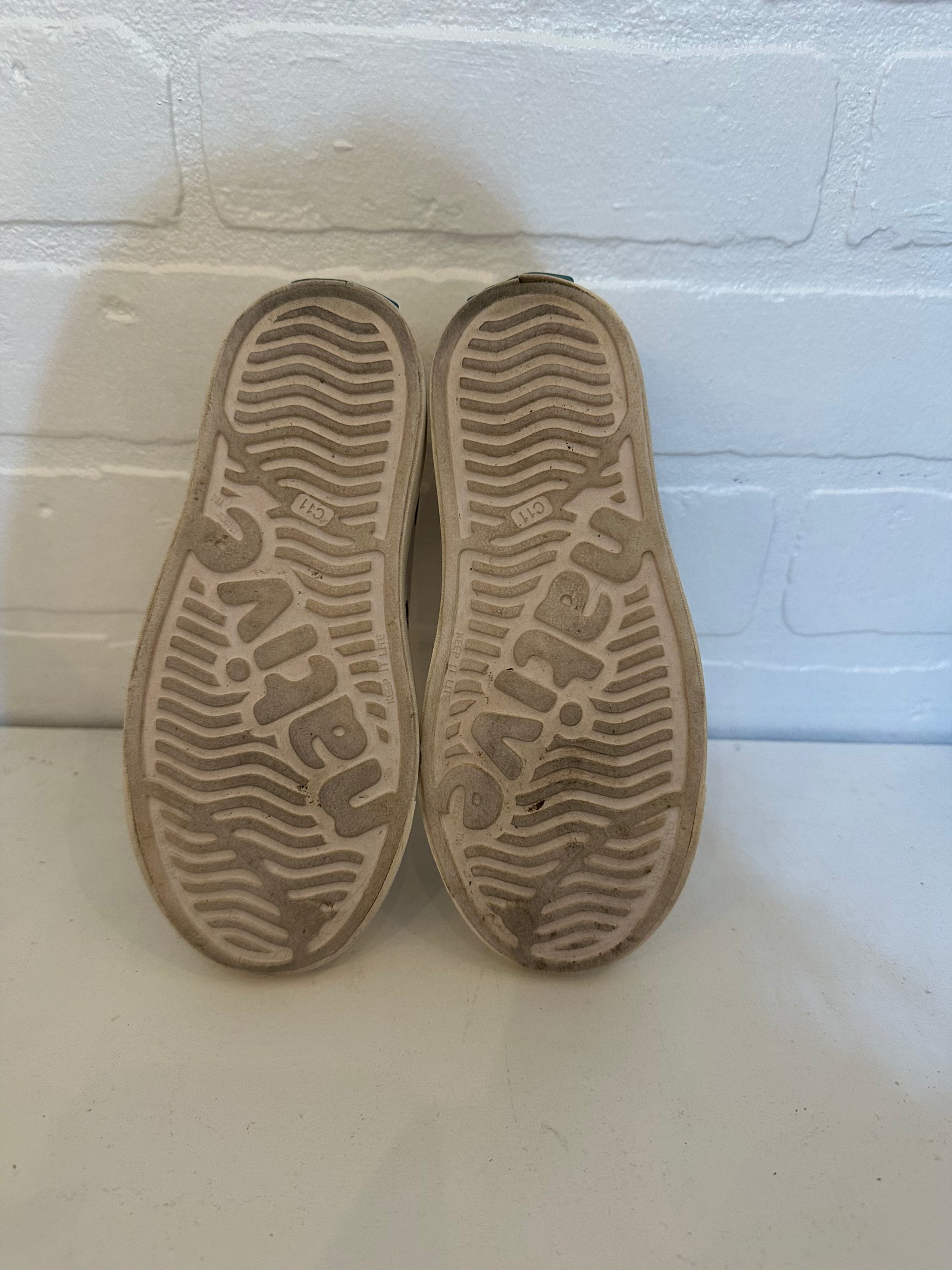 (RE)Wear Polkadot Natives | Size 11