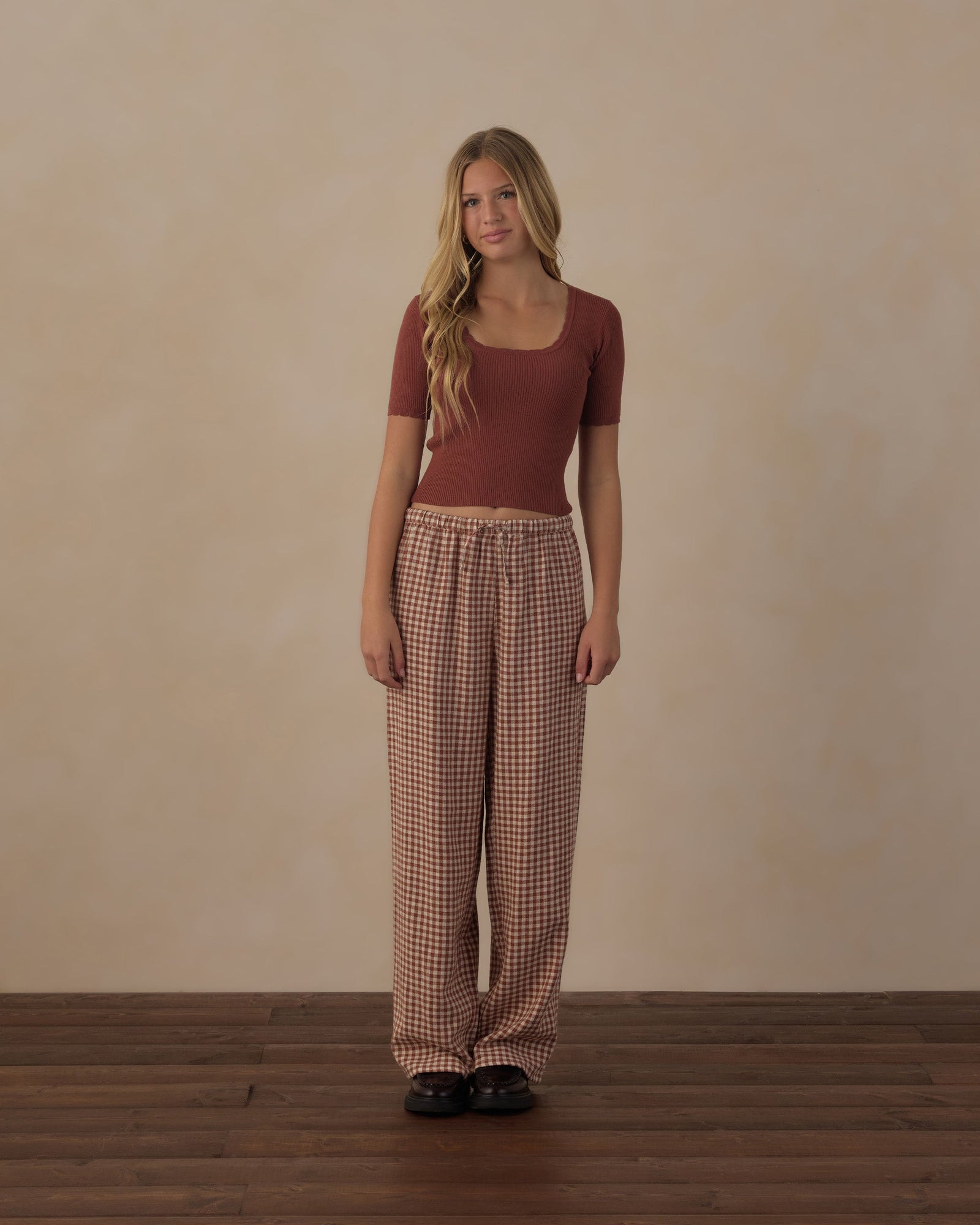 Rylee + Cru Scalloped Tee | Brick