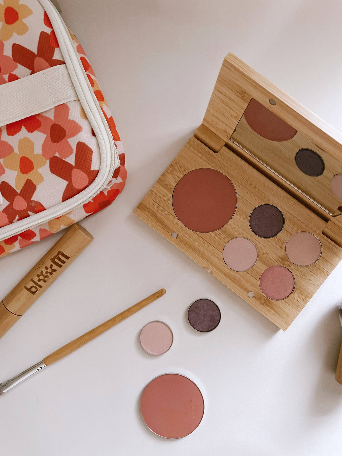 True Bloom Bloom Makeup Kit