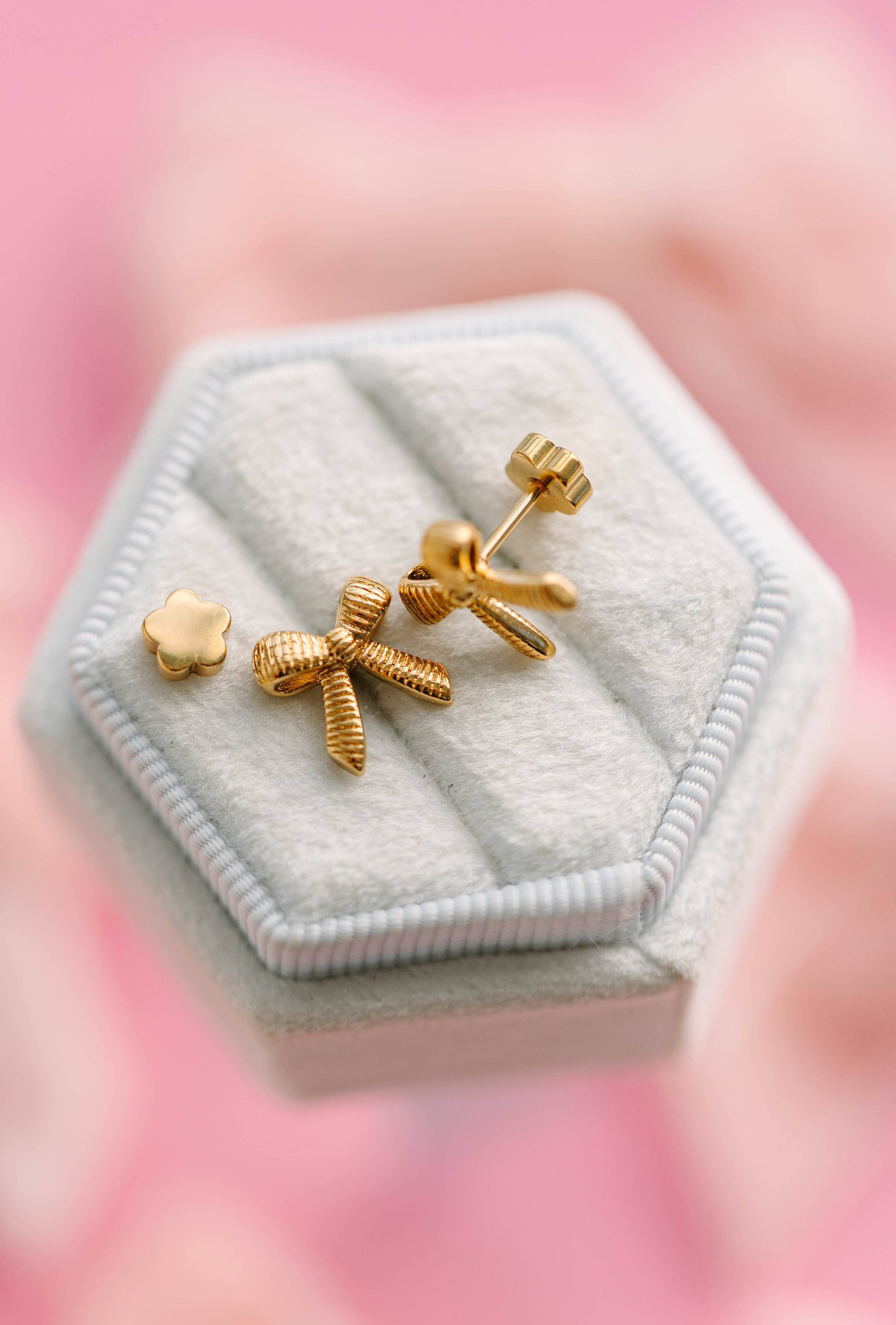 Pierced Co. Classic Bows Screwback Earrings
