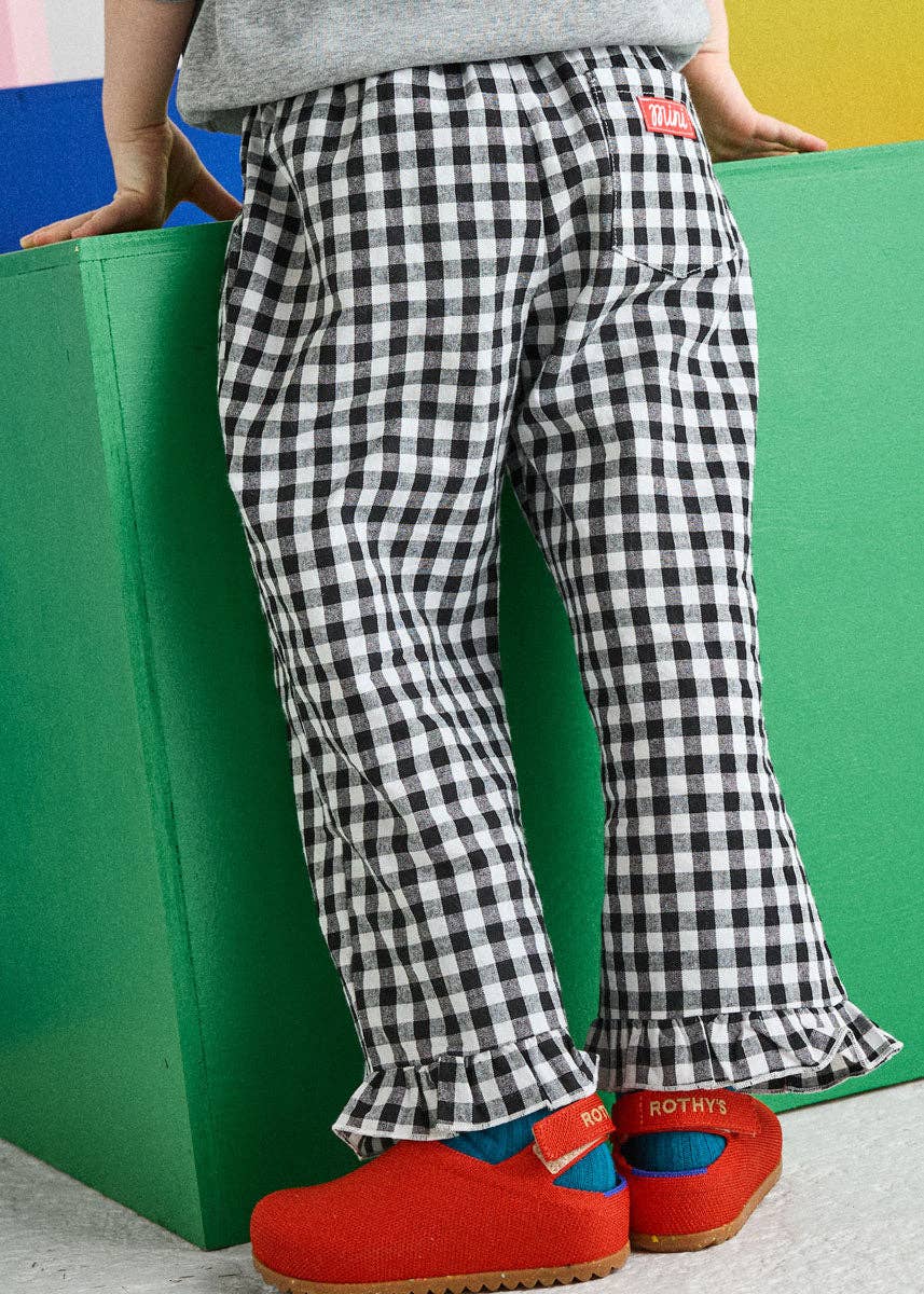 Alice & Wonder Gingham Ruffle Hem Pant | Black & White