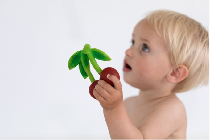 Oli & Carol Mery the Cherry Teether