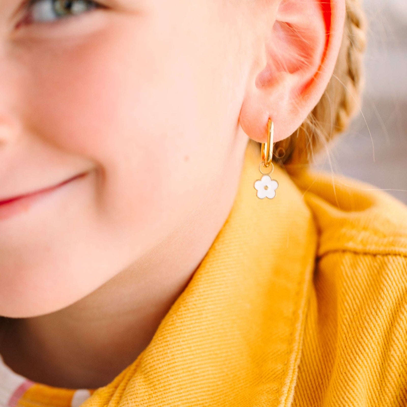 Pierced Co - White Flower Charms