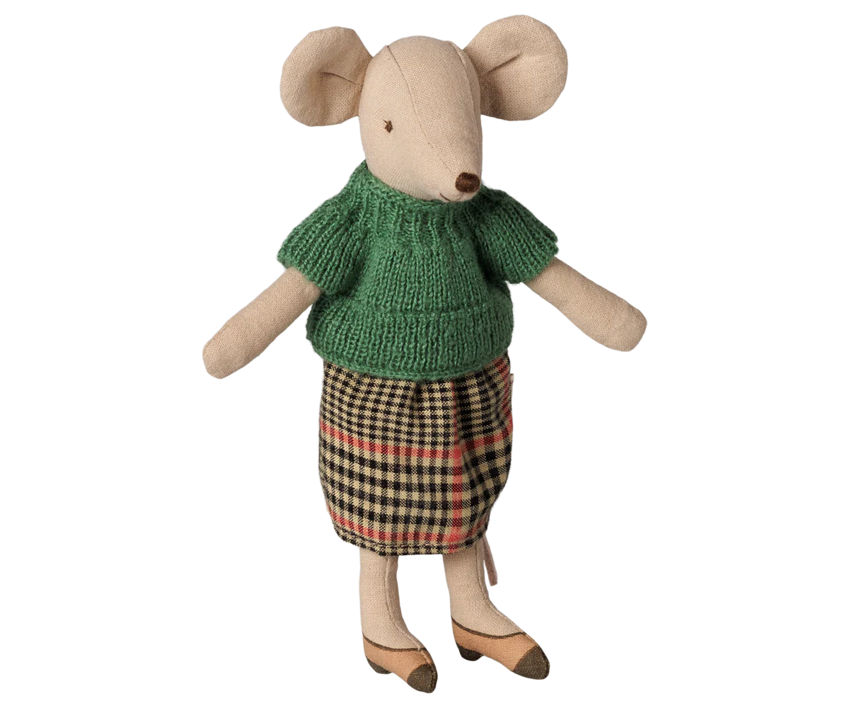 PRE-ORDER Maileg Grandma Mouse
