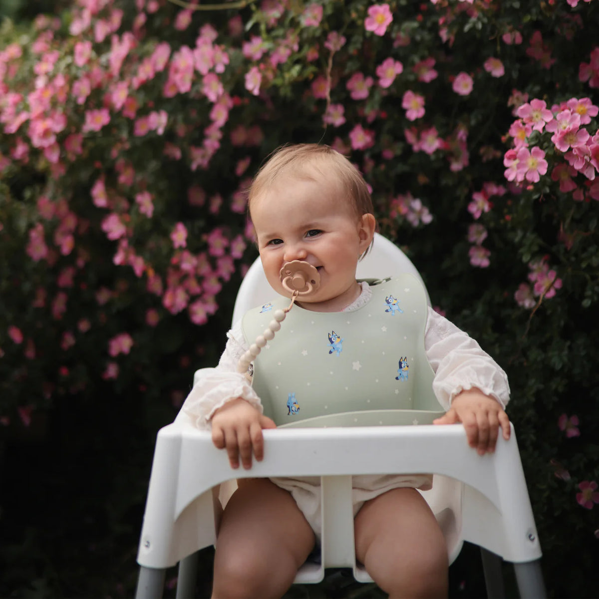 Bleu x Mushie Silicone Bib | Bluey Sage