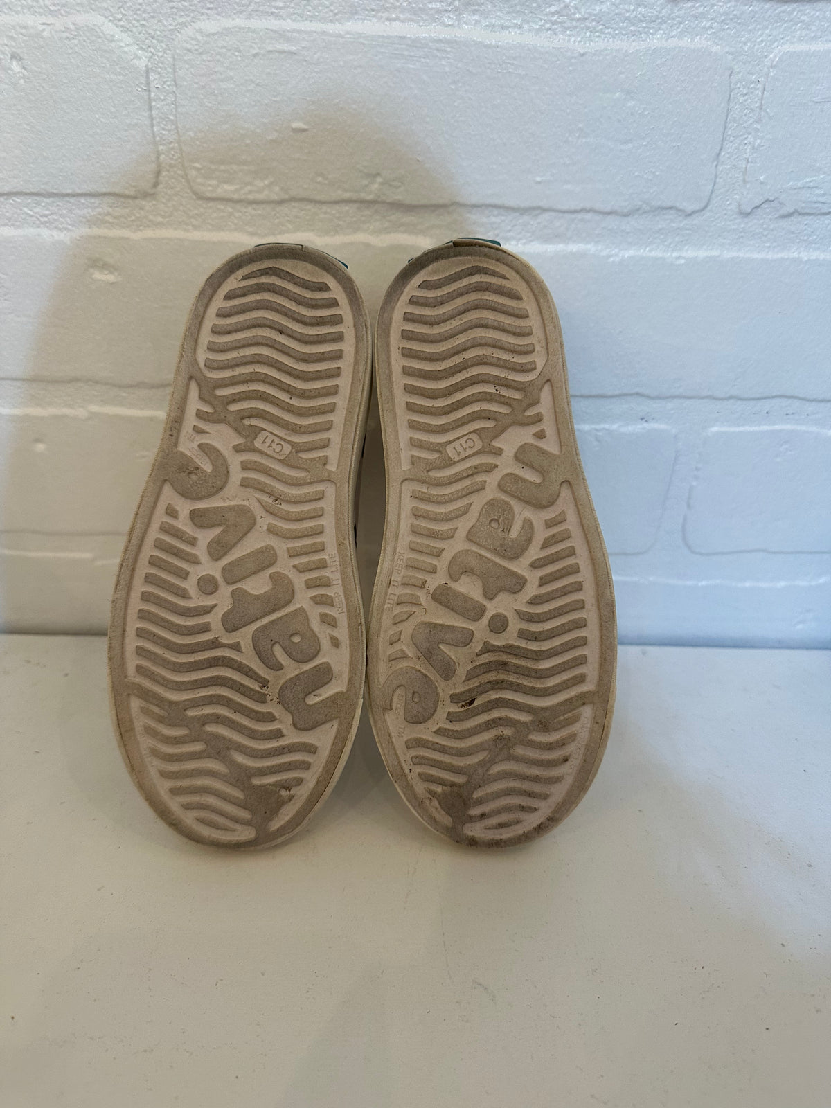 (RE)Wear Polkadot Natives | Size 11