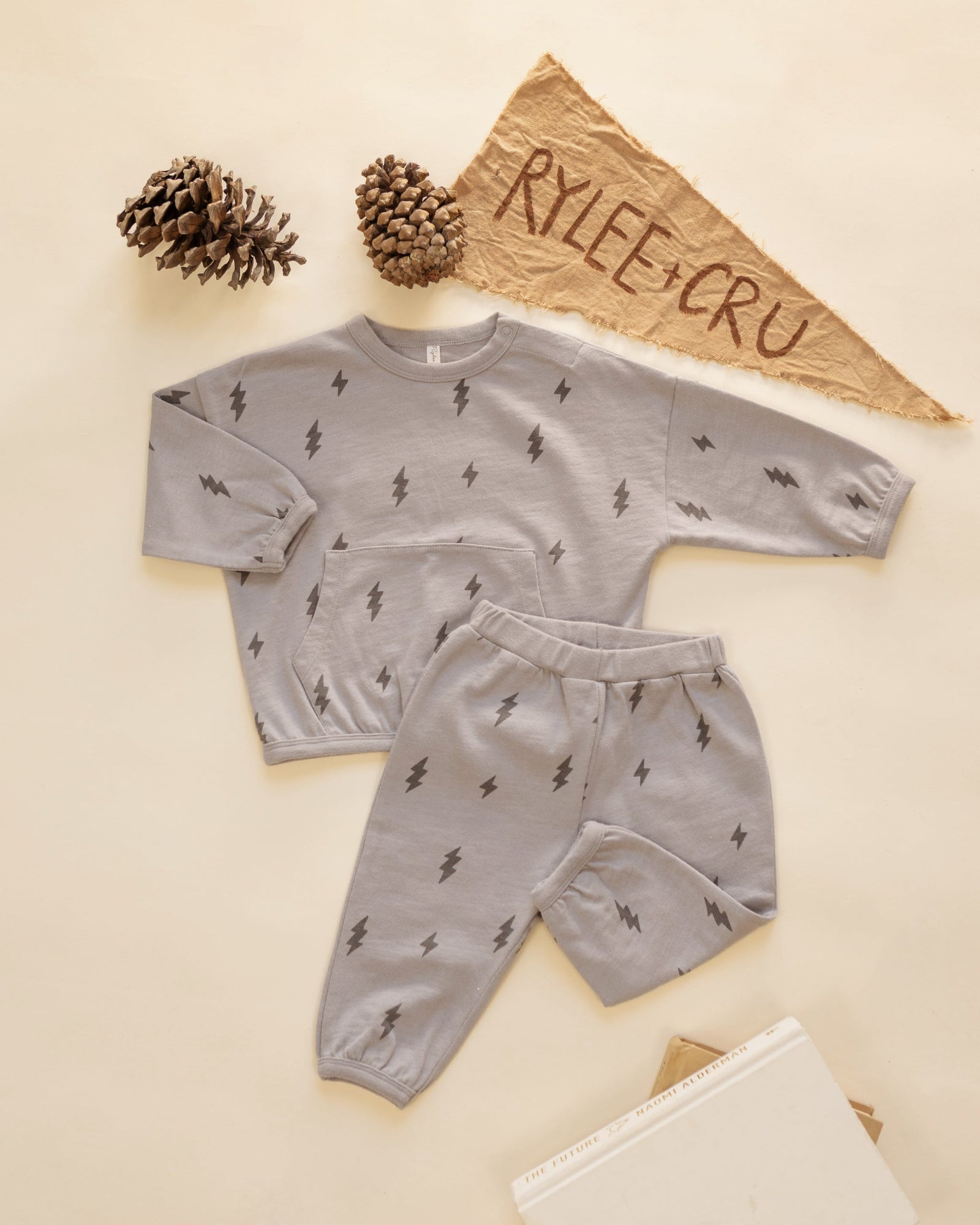 Rylee + Cru Relaxed Set | Bolts