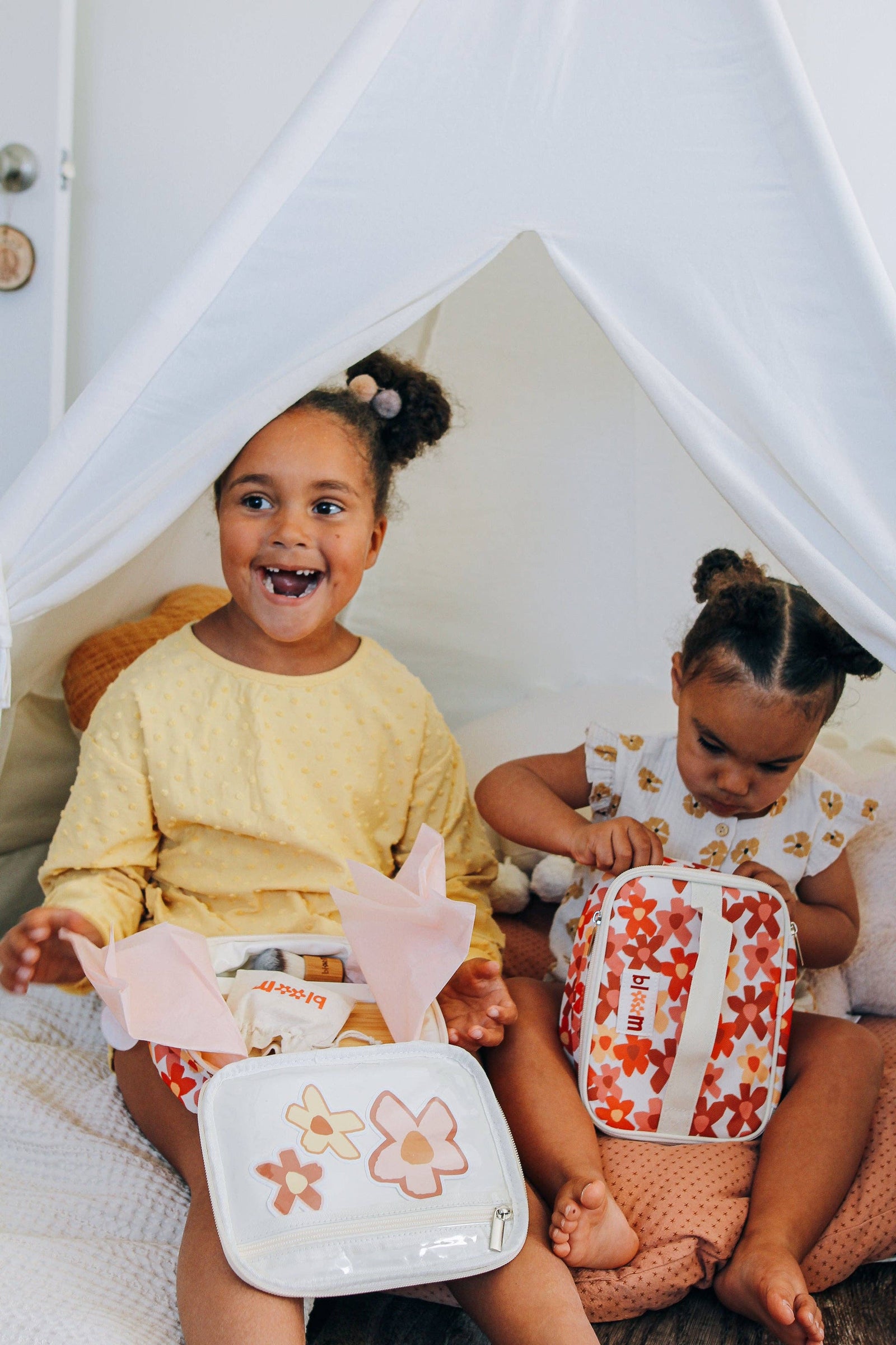 True Bloom Bloom Makeup Kit