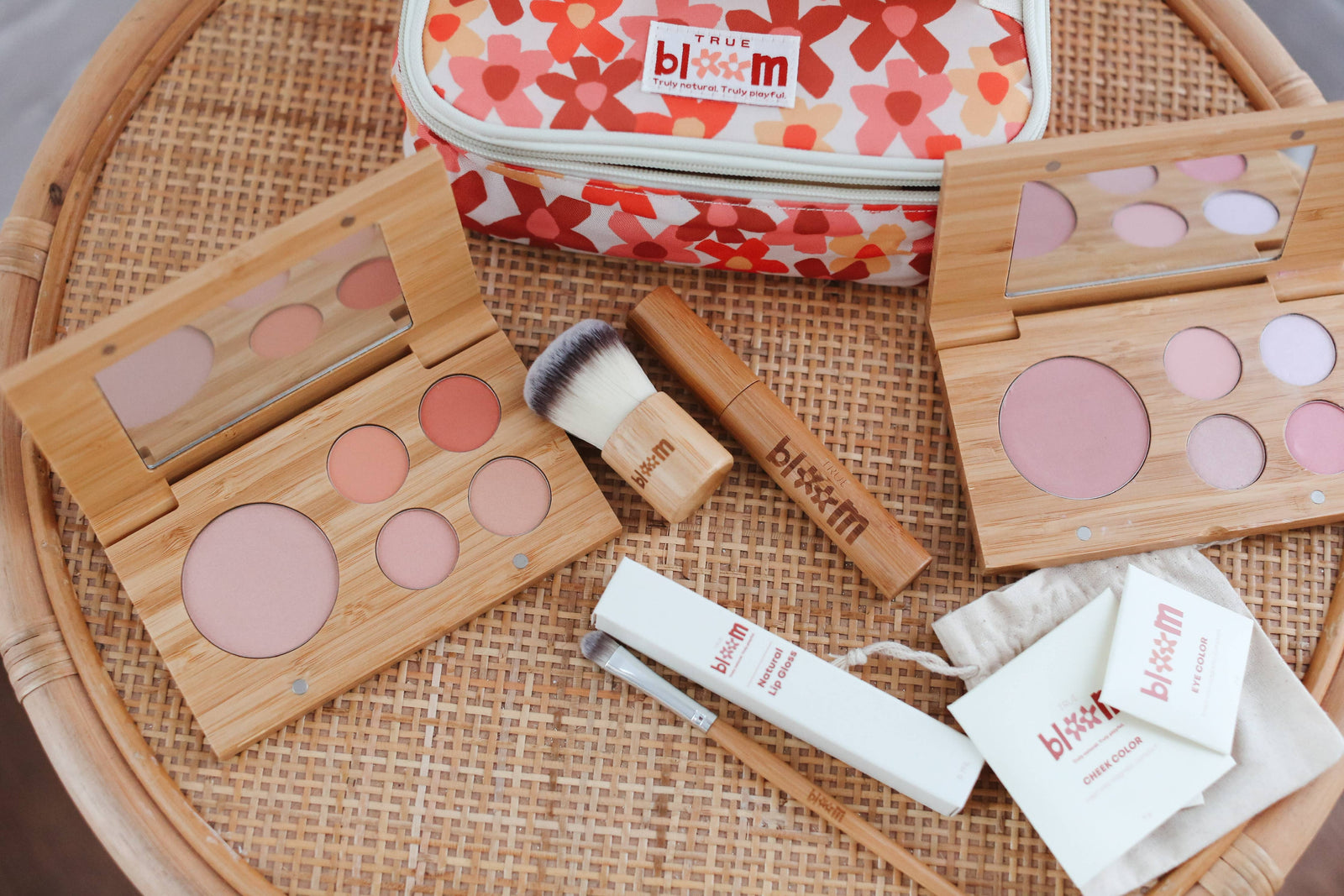 True Bloom Bloom Makeup Kit