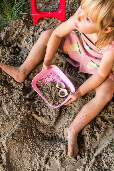 Kids' Easy Grip Beach Shovel | Cherry Red