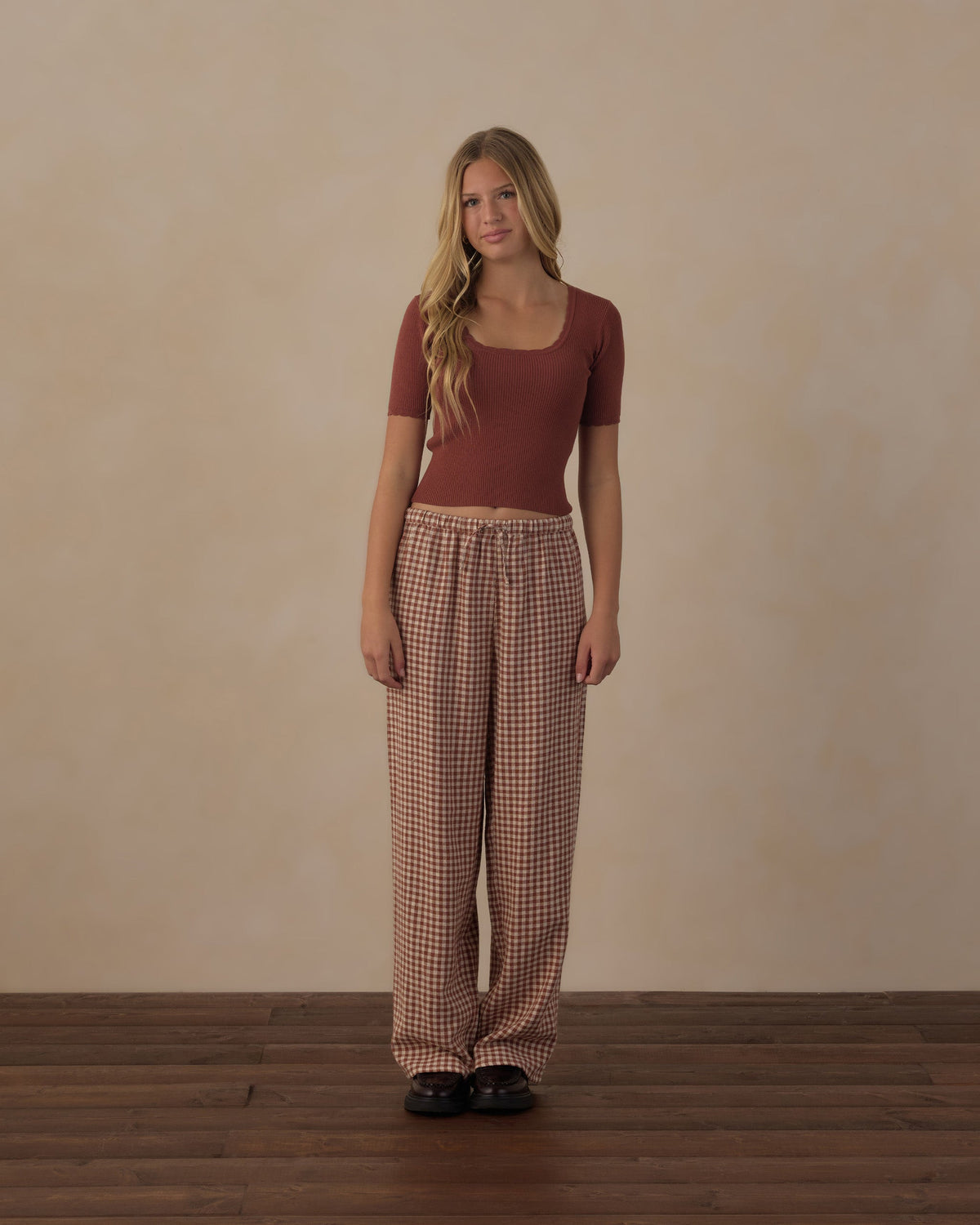 Rylee + Cru Scalloped Tee | Brick
