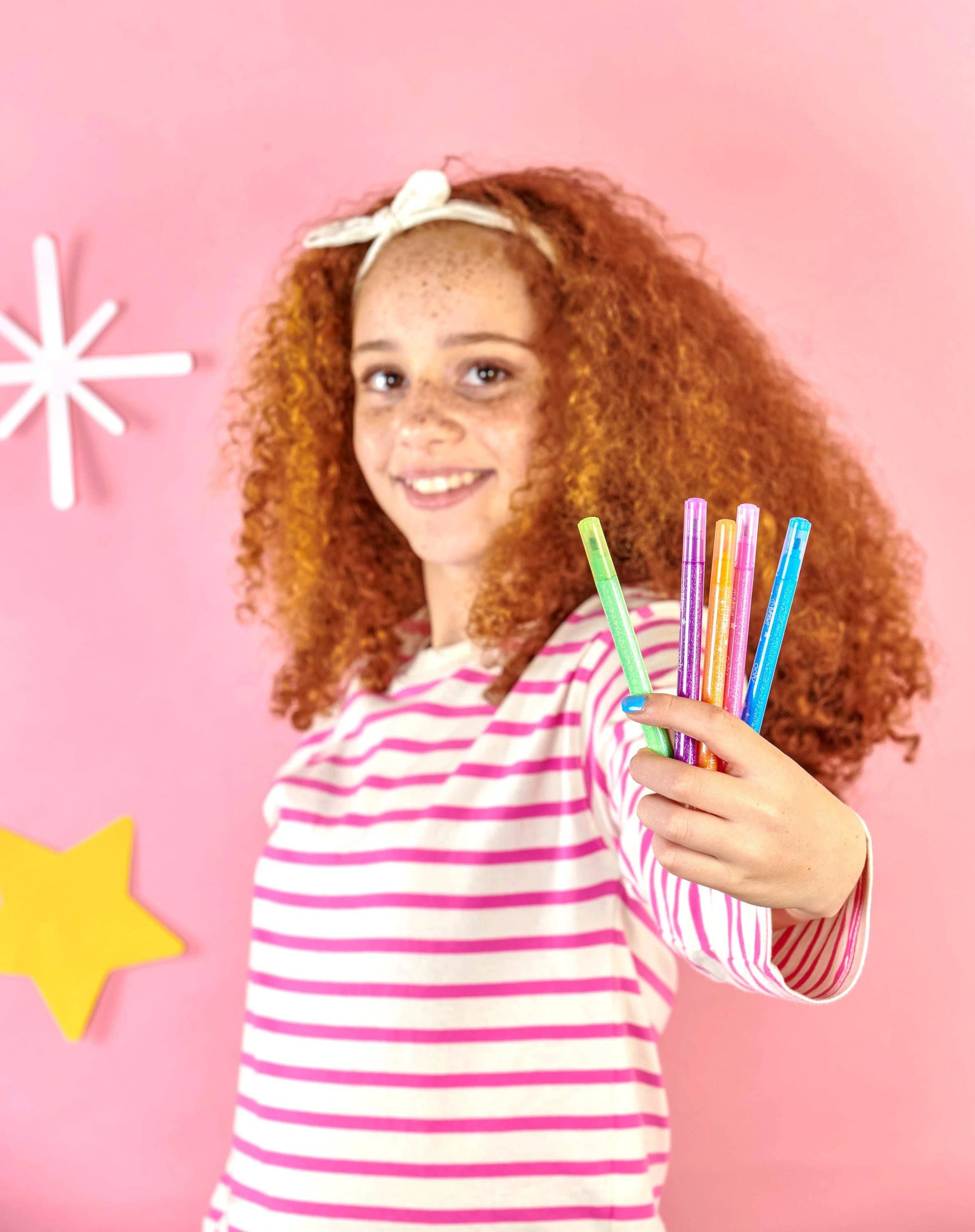 OOLY Switch-Eroo Sparkle Glittery Color Changing Markers