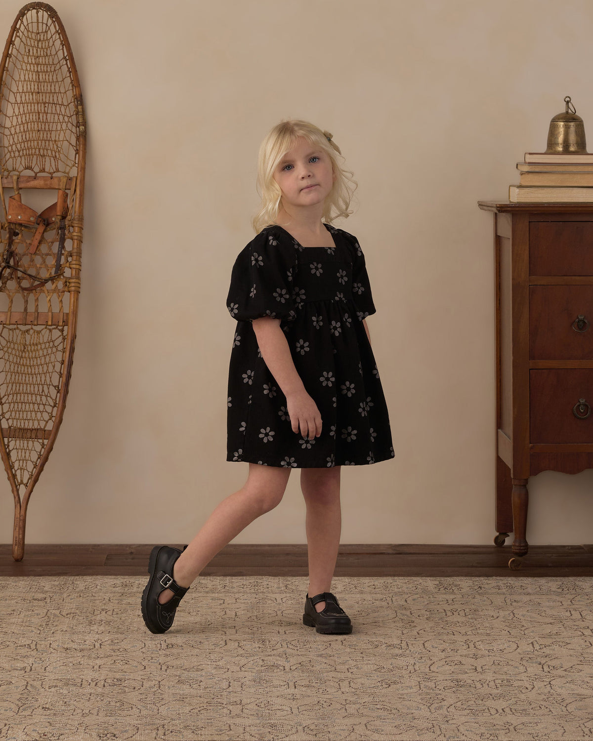 Rylee + Cru Gretta Babydoll Dress | Black Daisy