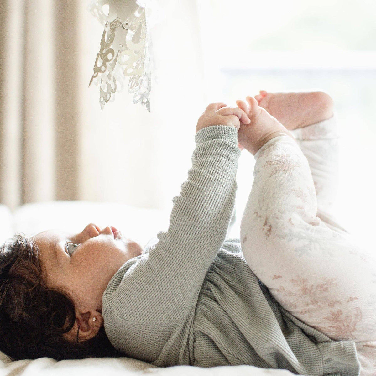 Burt's Bees Baby Snowflake Flurries Organic Tunic & Pants Set