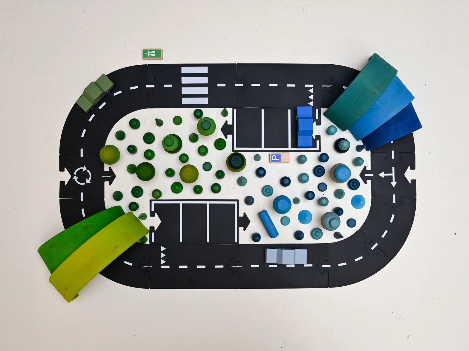 WaytoPlay Expressway | 16 Piece Flexible Road Set