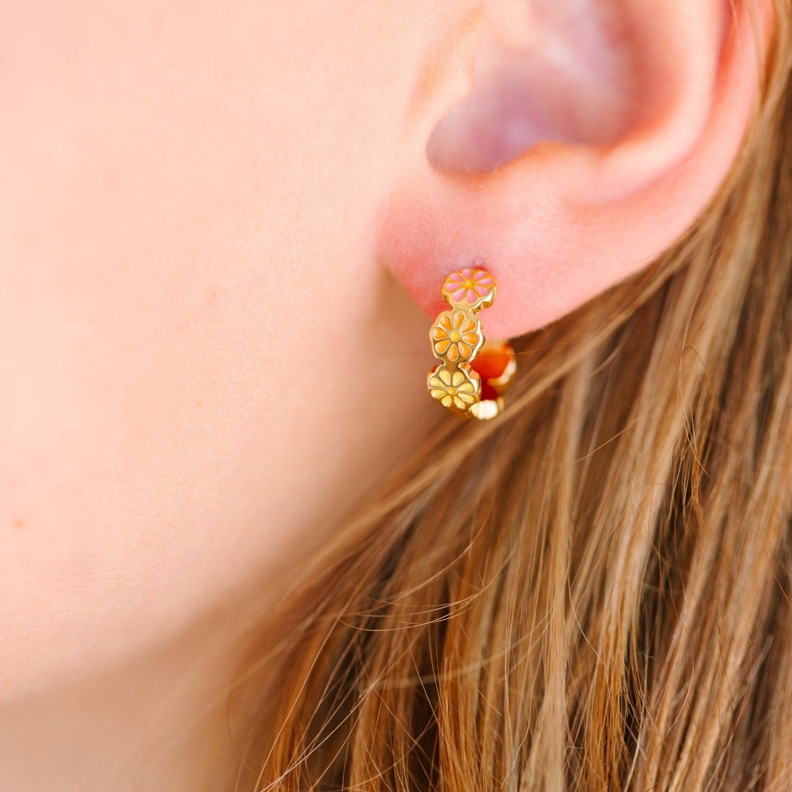 Pierced Co Colorful Daisy Huggies