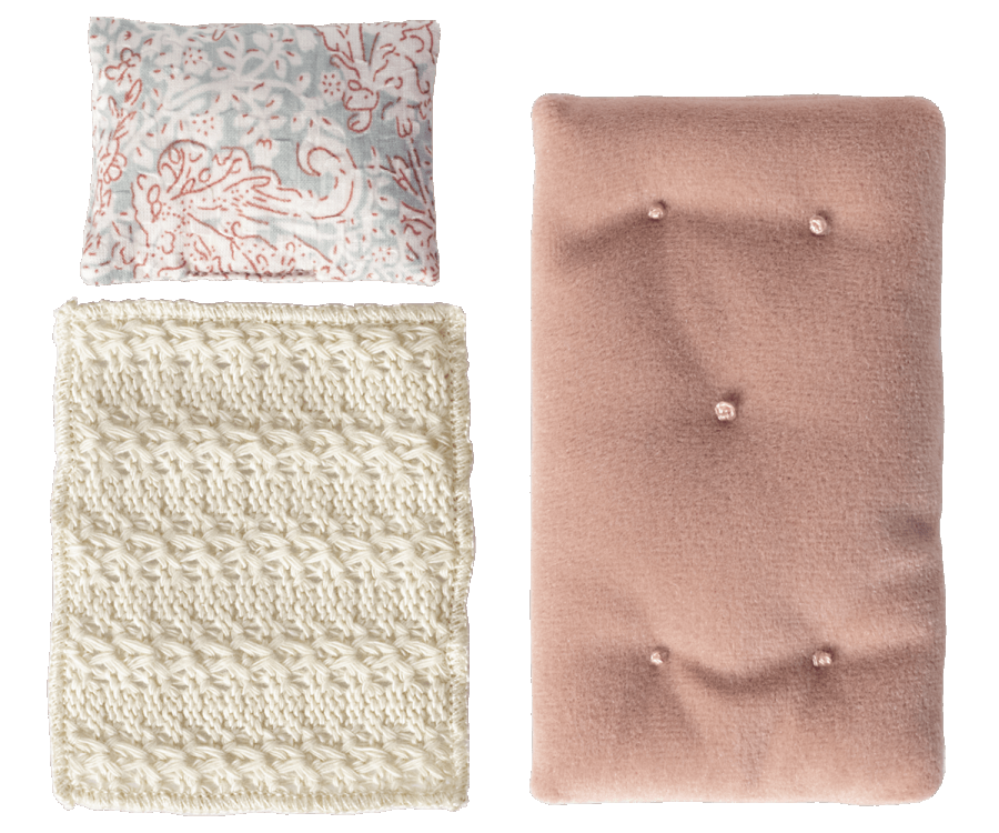 Maileg Little Sister Dance Mouse with Daybed